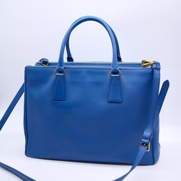 🍓PRADA Saffiano Shoulder Bag - Picture 2 of 16